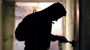 लखनऊ में आईपीएस यमुना प्रसाद के घर हुई चोरी, आम लोगों की सुरक्षा पर उठे सवाल