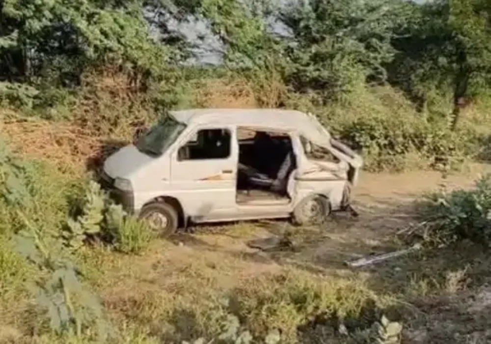 पाली-जोधपुर हाईवे पर ईको कार पलटी, दो की मौत, सात घायल