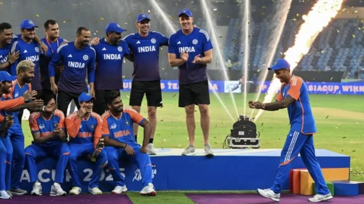 एशिया कप ट्रॉफी विवाद: BCCI ने मोहसिन नकवी को भेजा ईमेल, ICC में शिकायत का अल्टीमेटम