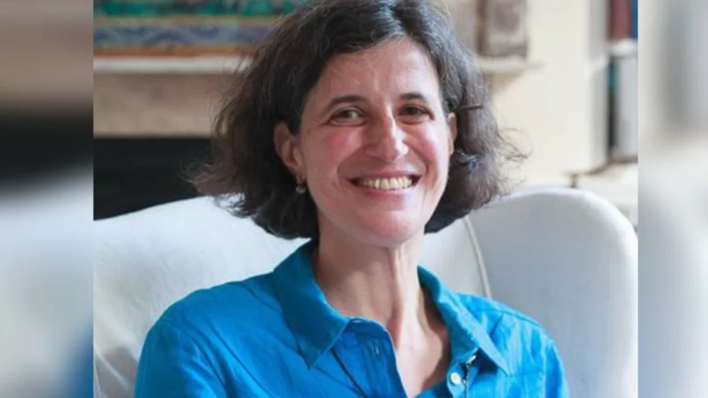 68f8842c42ebb francesca orsini 213645918 16x9 1