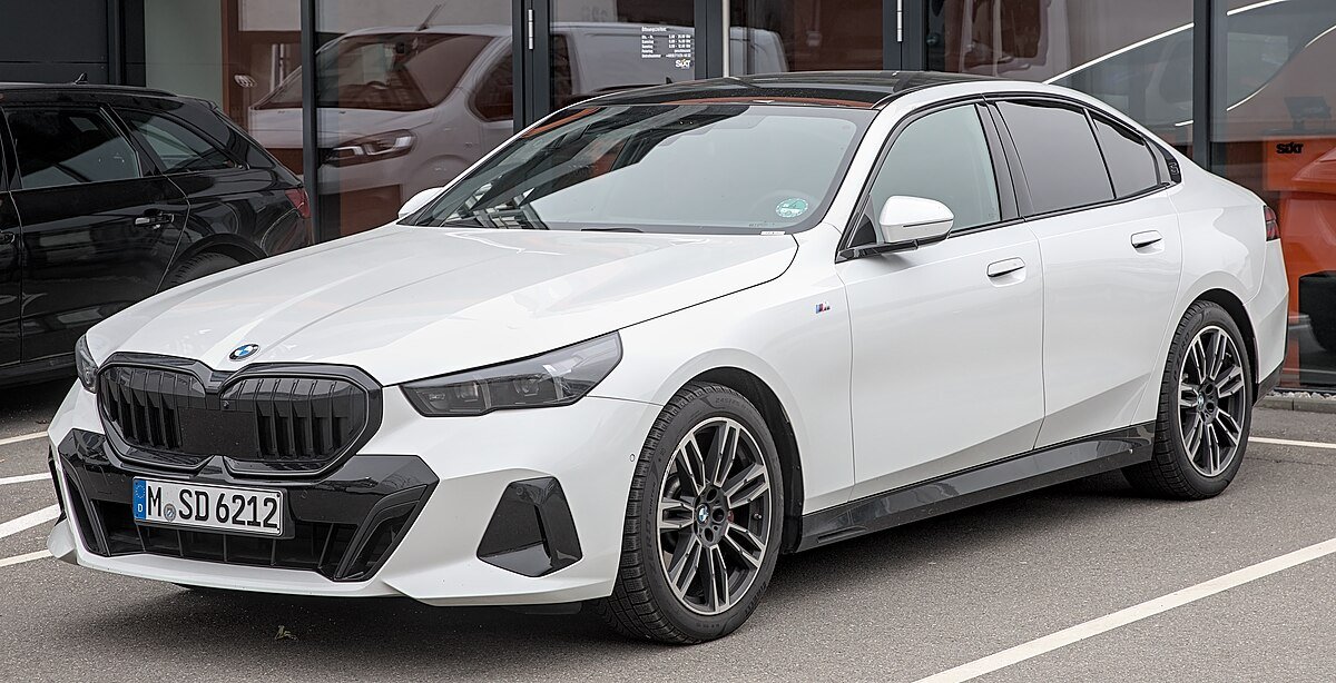 चिदंबरम ने लोकपाल की BMW खरीद पर उठाए सवाल: कहा- भ्रष्टाचार रोधी संस्था को विलासिता नहीं, सादगी दिखानी चाहिए