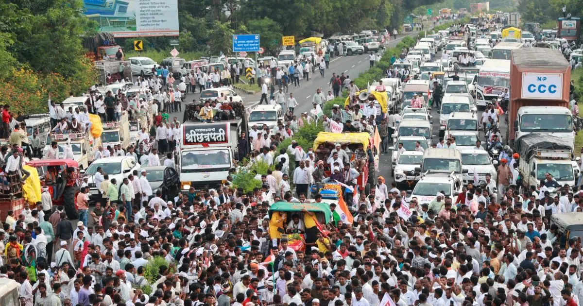 नागपुर में किसानों का प्रदर्शन जारी, बच्चू कडू बोले- नहीं मानी मांगें तो ट्रेनें रोक देंगे; सरकार पर वादाखिलाफी का आरोप