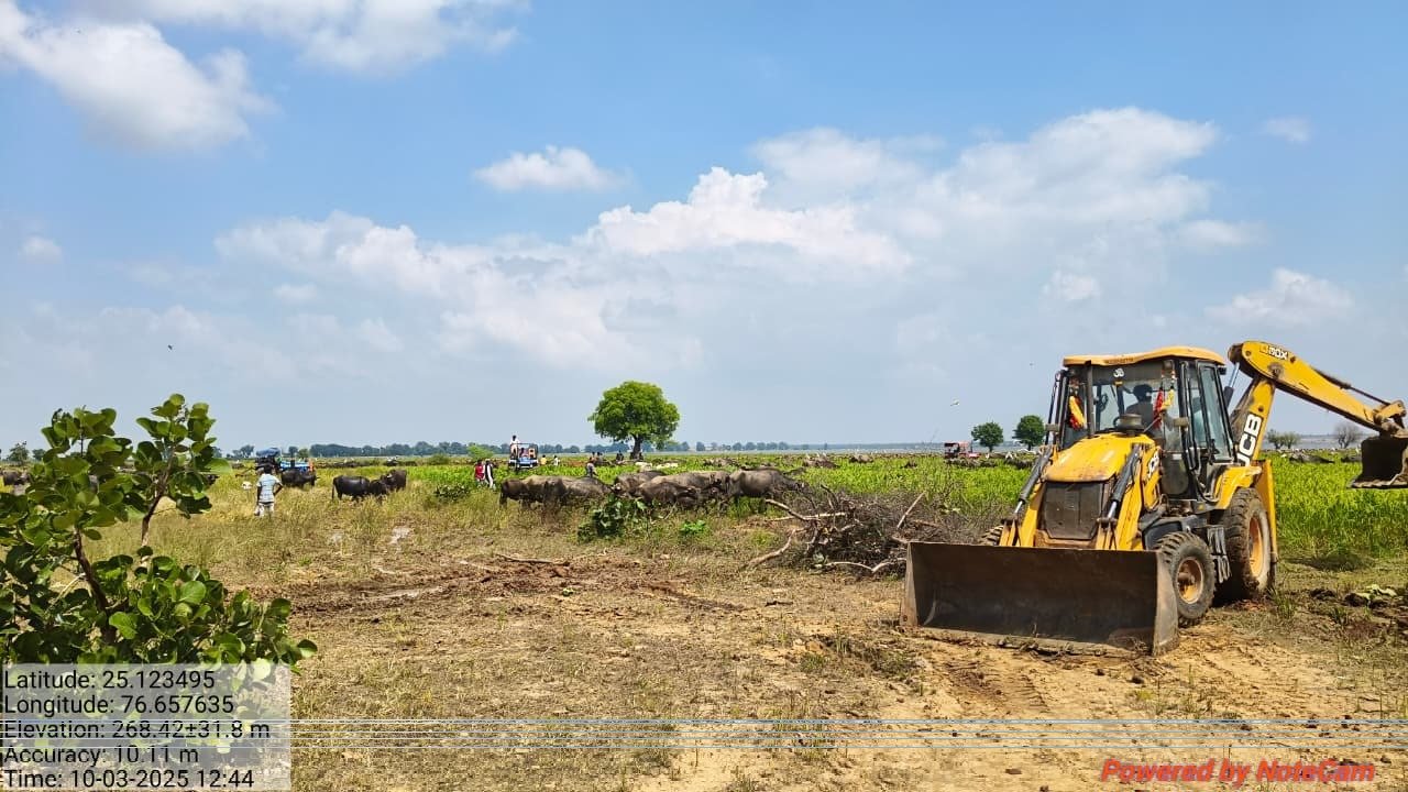 किशनगंज: बिलासगढ़ में वन विभाग ने 50 बीघा वन भूमि को अतिक्रमण मुक्त कराया
