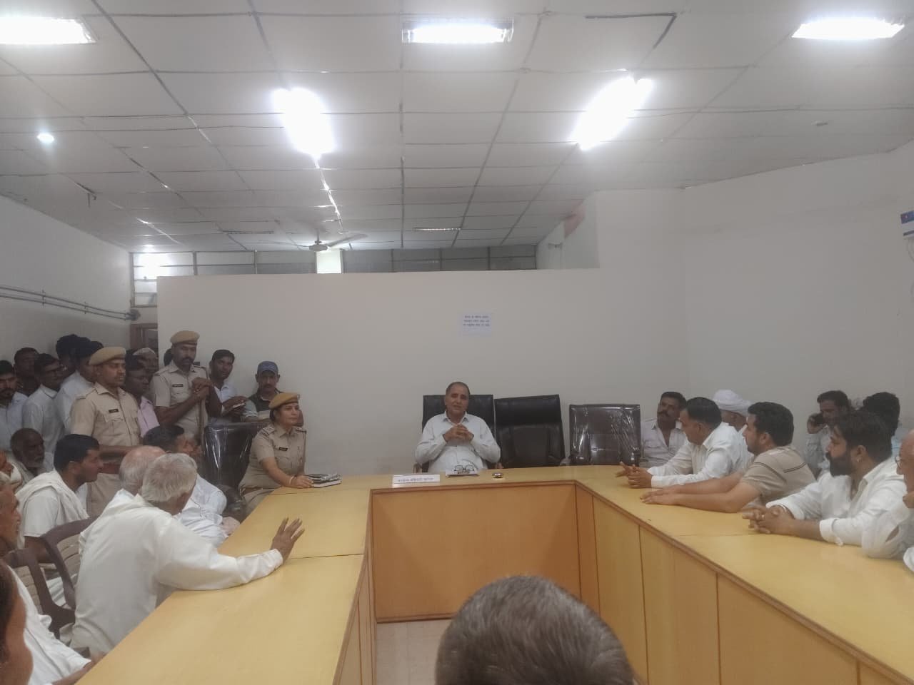 रायसिंहनगर में बिश्नोई मंदिर सभा अध्यक्ष पद को लेकर विवाद, प्रशासन ने की सख्त कार्रवाई