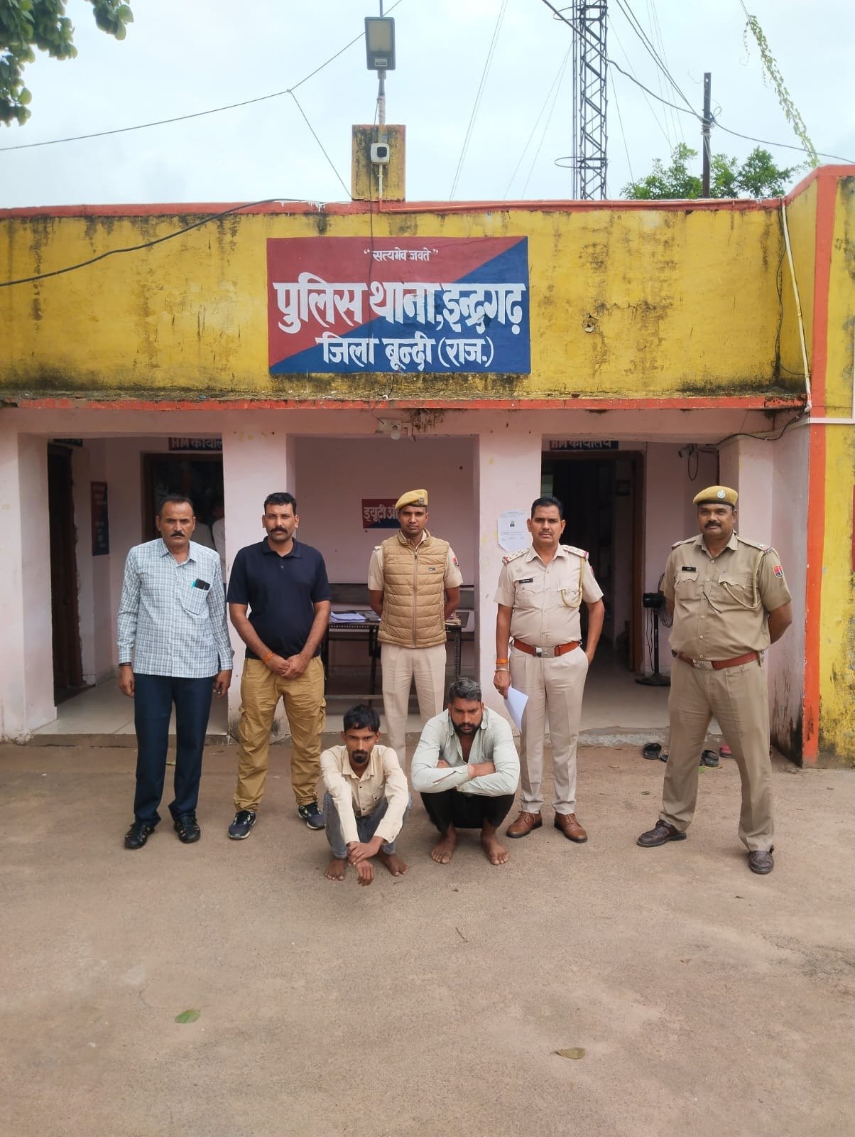 इन्द्रगढ़ पुलिस की तेजी: लूट के आरोपी विनोद और विशाल गिरफ्तार