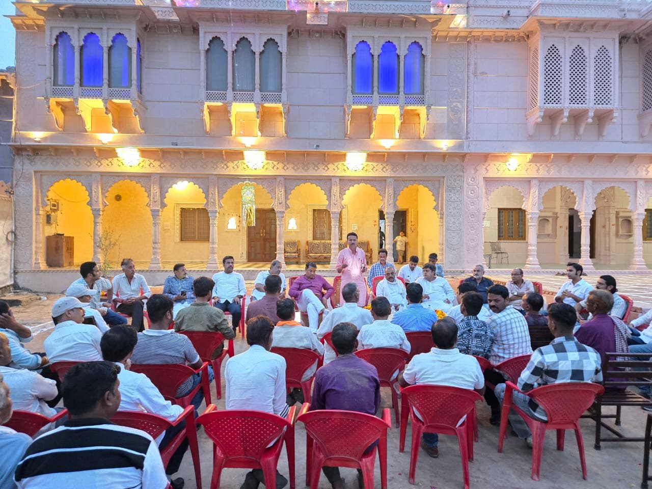 अंता उपचुनाव में सांसद दुष्यन्त सिंह और भाजपा नेता दिग्विजय सिंह ने किया जनसमर्थन, मोरपाल सुमन के समर्थन में निकला जनसैलाब