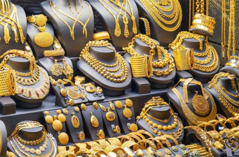 2024 4image 12 18 374782016gold 1