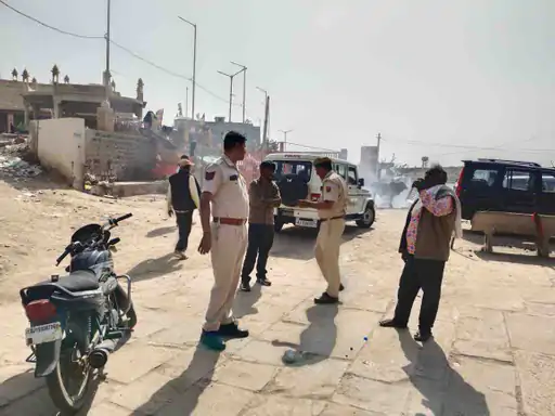 भरतपुर: रामसरोवर तालाब के पास मिला अज्ञात व्यक्ति का शव, पहचान नहीं हो सकी