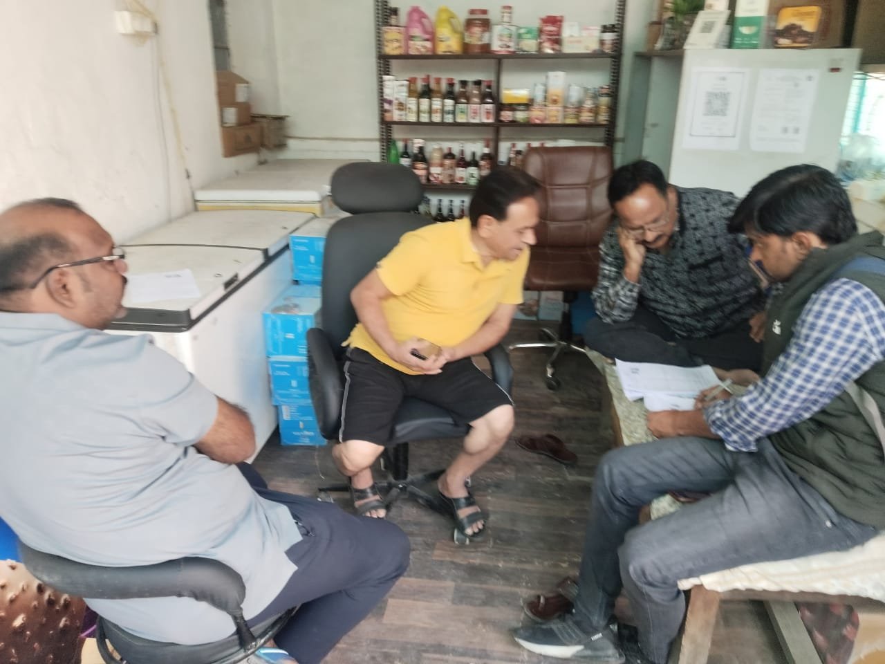 SIR पुनरीक्षण में गड़बड़ी से मतदाता परेशान