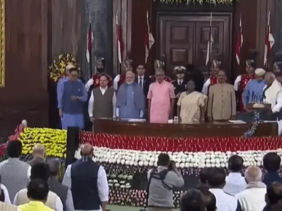 संविधान दिवस 2025: राष्ट्रपति ने 9 नई भाषाओं में संविधान जारी किया, तीन तलाक खत्म करने को बताया ऐतिहासिक कदम