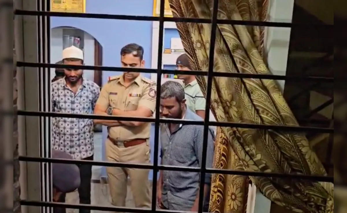 Belagavi Accident: कमरे में कोयले का चूल्हा जलने से तीन युवकों की मौत