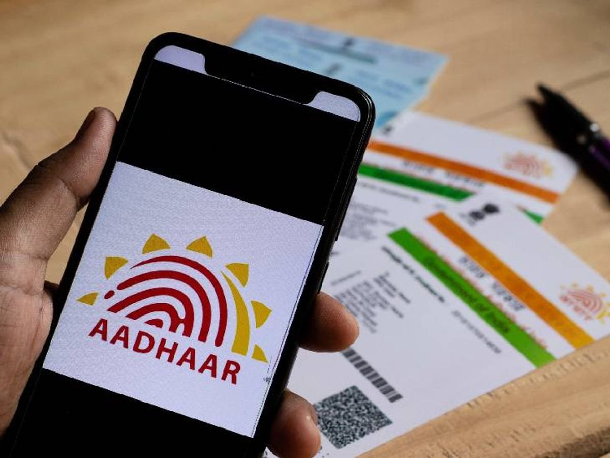 अब घर बैठे बदलेगा आधार का मोबाइल नंबर: UIDAI ने लॉन्च की नई डिजिटल सर्विस, OTP और फेस ऑथेंटिकेशन से मिनटों में अपडेट