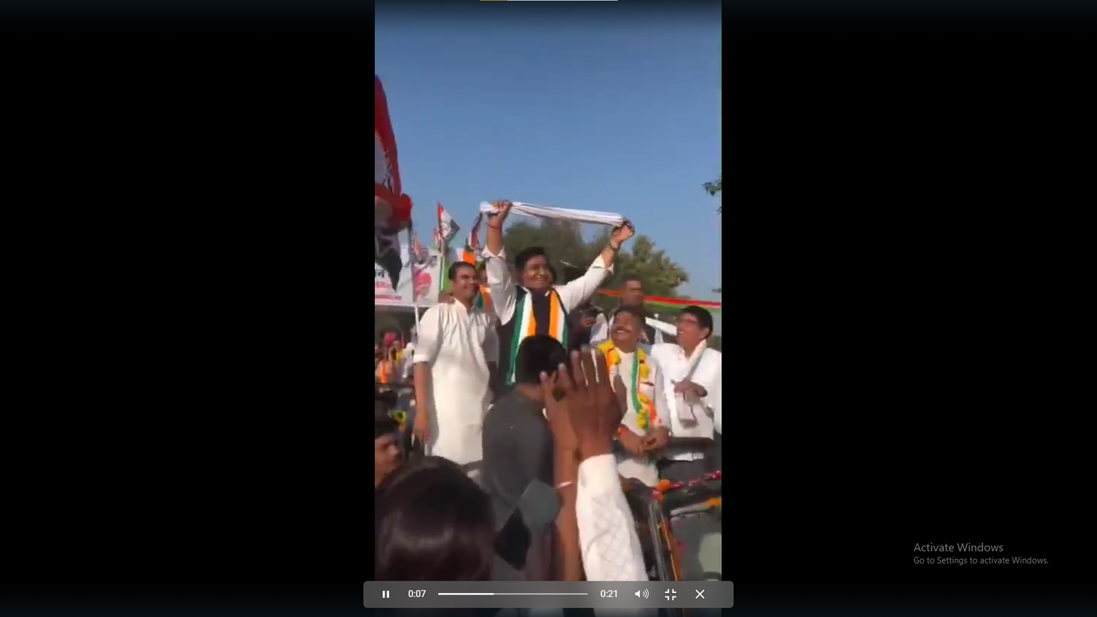 18वा राउंड प्रमोद जैन भाया को जीत की बधाईयाँ देना शुरू…..