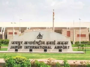 जयपुर एयरपोर्ट पर बड़ा हादसा टला: गलत टैक्सी-वे पर पहुंची फ्लाइट, ATC और एप्रन कंट्रोल पर उठे सवाल 2 untitled 6 1763117214
