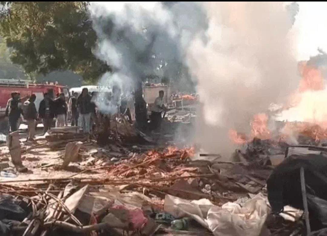 Jodhpur Encroachment Removal: पाल बालाजी मंदिर के पास अतिक्रमण हटाने की कार्रवाई में झोपड़ियों में लगी आग, अफरा-तफरी मची