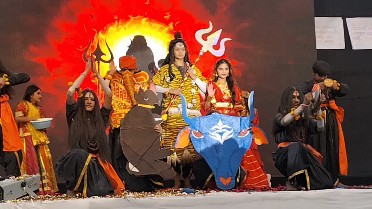 global kids annual function: अंता में ग्लोबल किड्स एवर शाइन स्कूल का वार्षिक उत्सव सम्पन्न, नन्हे बच्चों की प्रस्तुतियों ने मोहा मन