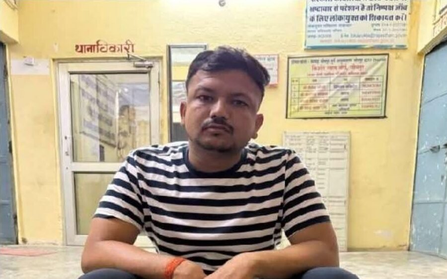 मंडलनाथ चौराहा पेट्रोल पंप हमला मामला: दुश्मनी में बोलेरो से तोड़फोड़, आरोपी गिरफ्तार |