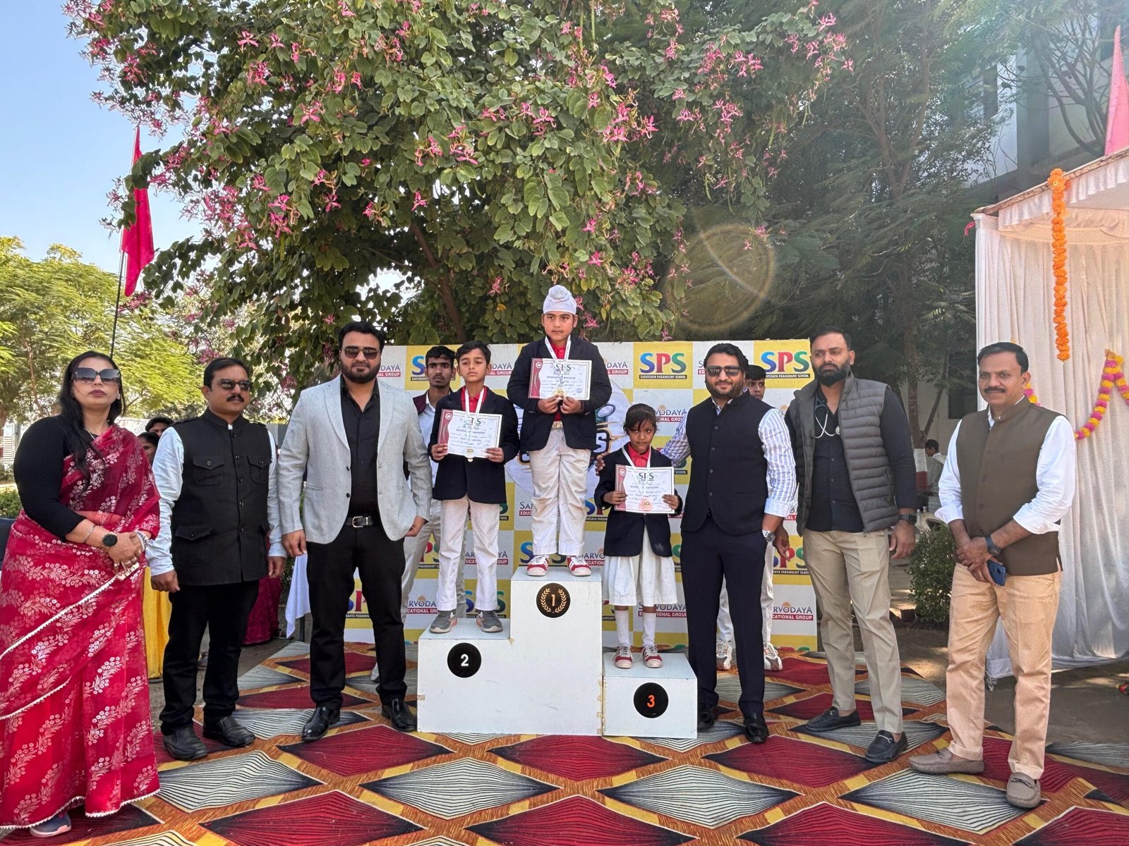 Sarvodaya Paramount School Sports Day 2025: वार्षिक खेल दिवस का जोशपूर्ण आयोजन, छात्रों ने दिखाई अद्भुत ऊर्जा और प्रतिभा