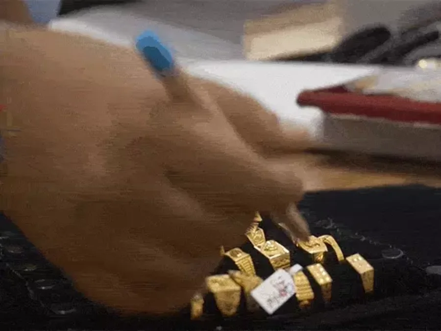 चांदी ऑलटाइम हाई: 9 चौंकाने वाले कारण जिनसे चांदी ₹1.79 लाख किलो पहुंची – निवेशकों के लिए बड़ी Warning