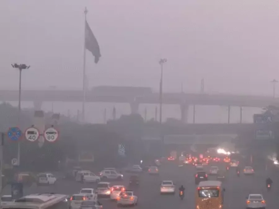 दिल्ली में पॉल्यूशन: 50% कर्मचारियों के लिए वर्क फ्रॉम होम अनिवार्य, मजदूरों को ₹10 हजार मुआवजा; GRAP-4 के तहत और सख्त नियम लागू