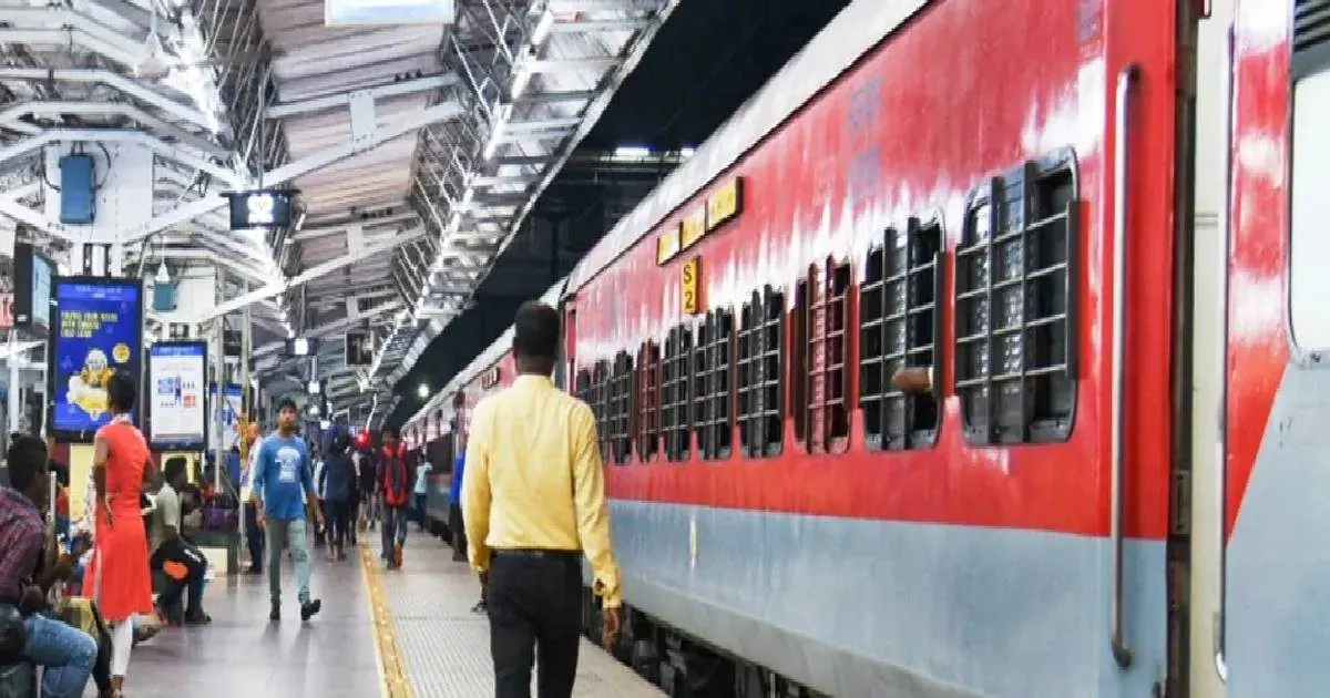 Rail Fare बढ़ा: भोपाल से दिल्ली टिकट अब ₹16 महंगे, जानें पूरी नई दरें, राहत वाले रूट और यात्रियों के लिए जरूरी जानकारी Useful Information