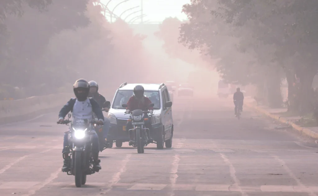 Delhi Weather News Today 2025