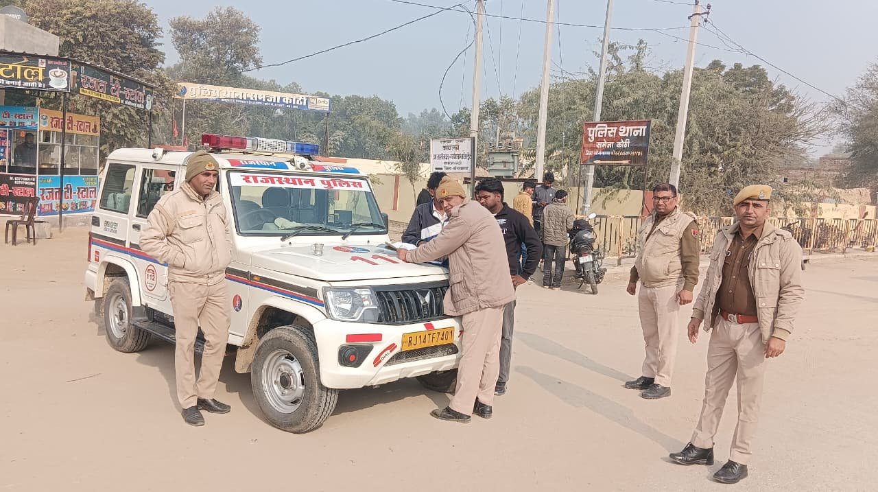 Road Safety: समेजा कोठी पुलिस ने नागरिकों को सड़क सुरक्षा नियमों का पालन करने की दी महत्वपूर्ण जानकारी