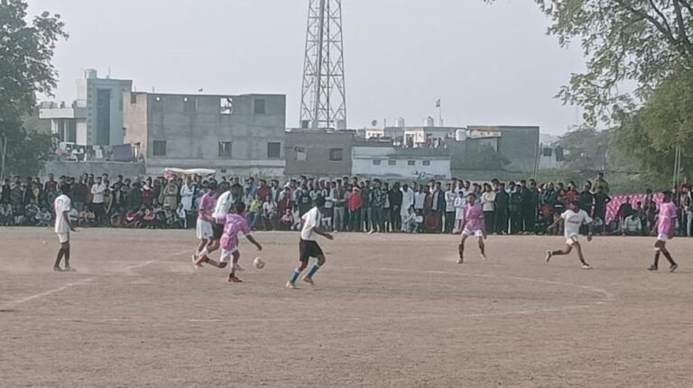 राज्य स्तरीय फुटबॉल प्रतियोगिता मांगरोल