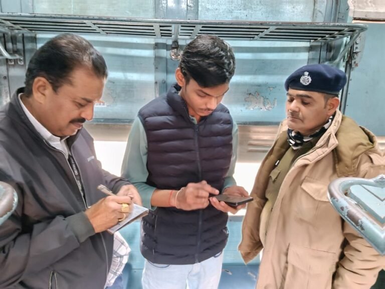 सघन टिकट जांच अभियान