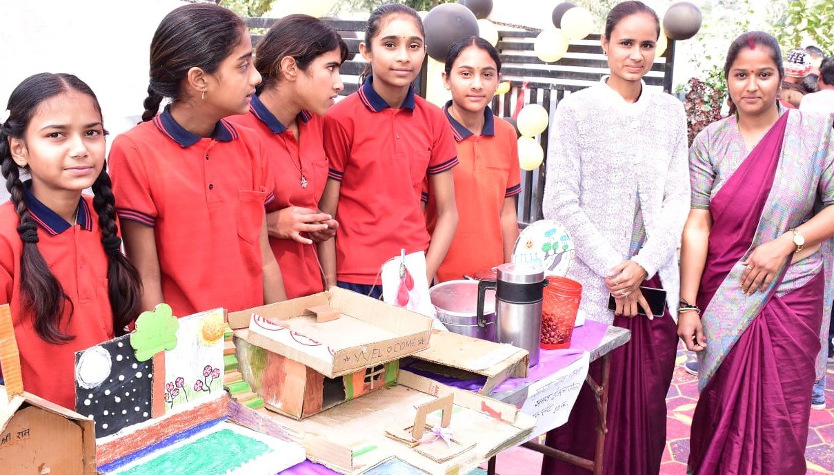विज्ञान मेला जेवाणा 2026: बाल मेवाड़ आदर्श विद्यालय में विज्ञान एवं खाद्य मेले का भव्य आयोजन, छात्रों ने दिखाया नवाचार