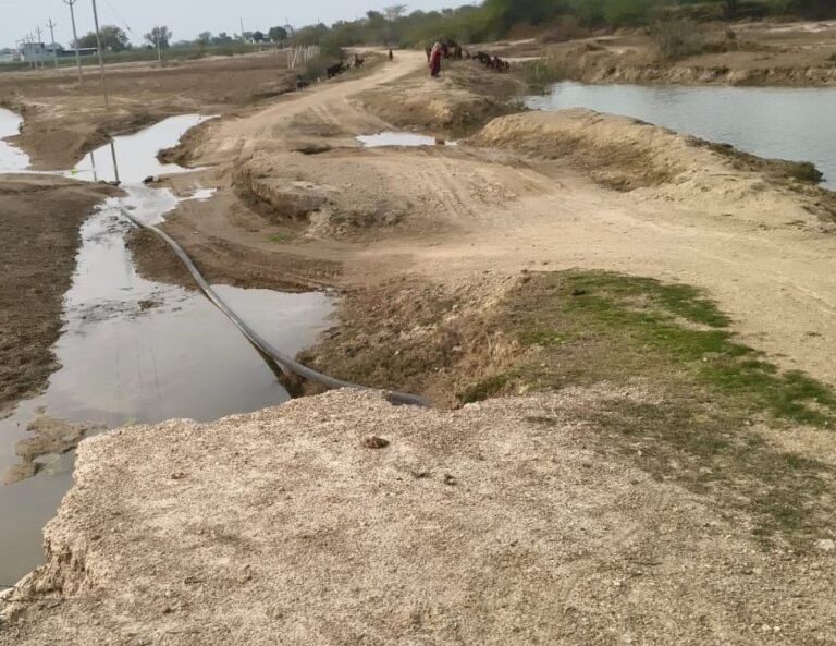 रामोला ढाणी रास्ता बंद