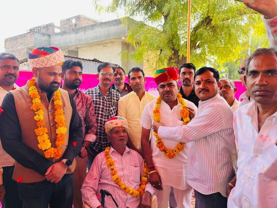 बागोड़ा जीनगर समाज चबूतरा निर्माण: BDO उद्घाटन, विकास कार्यों में सरपंच प्रतिनिधि की सक्रिय भागीदारी