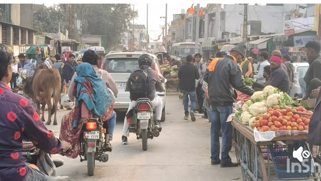 अंता साप्ताहिक हाट बाजार जाम: अस्पताल तक पहुँचा अतिक्रमण, मरीज-राहगीर बेहाल, प्रशासन मौन